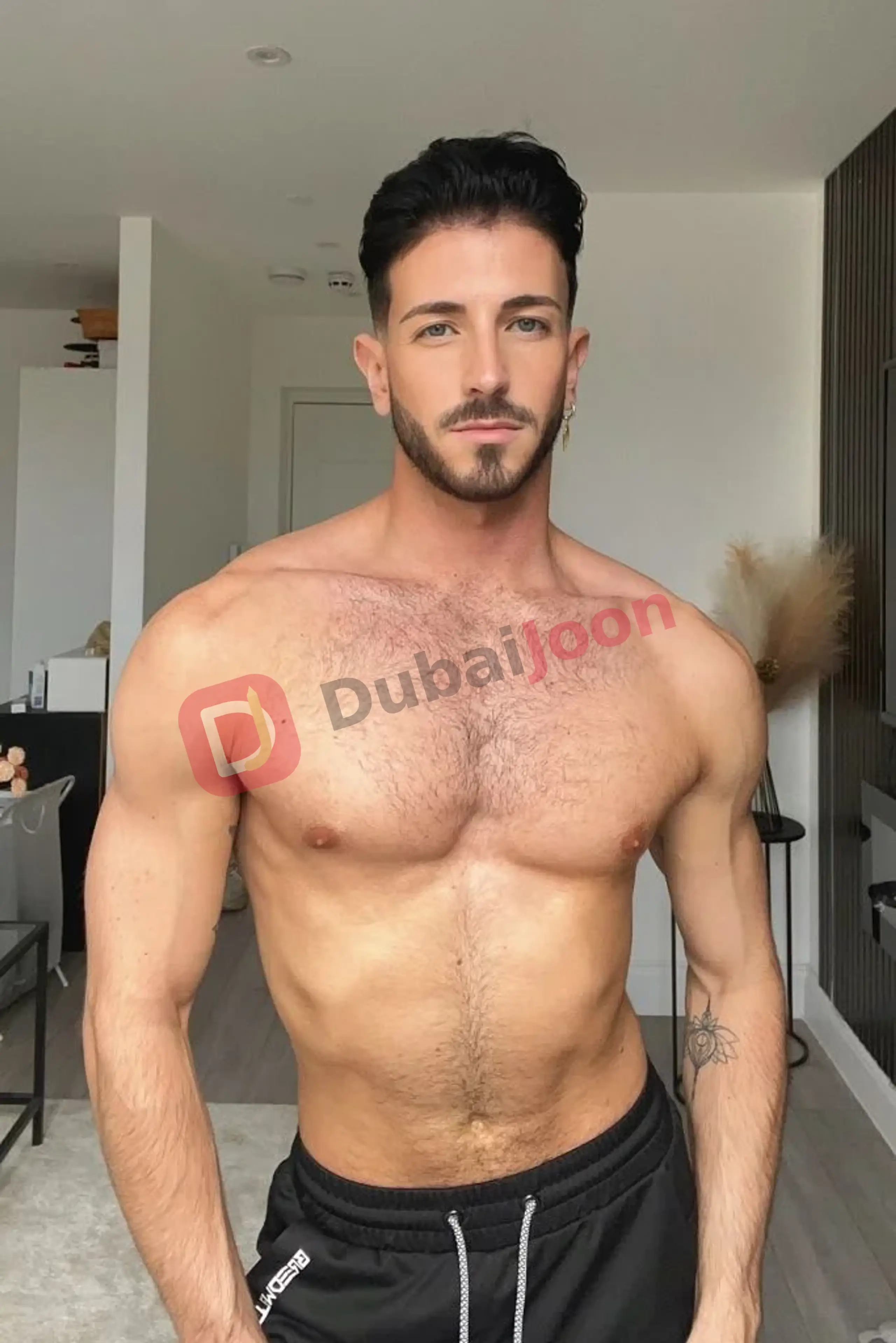 Profile of Felix_XL in Dubai, photograph 1