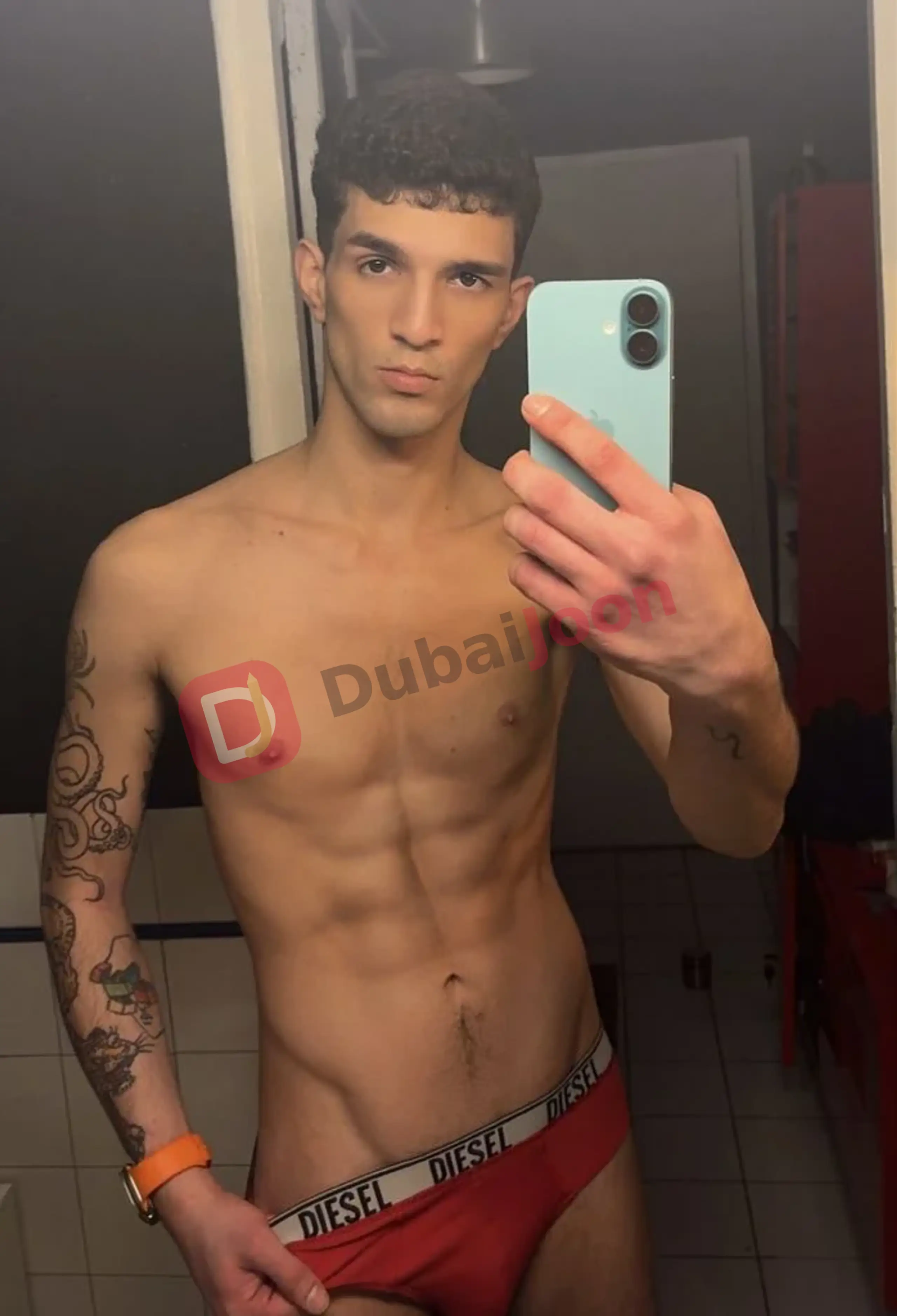 Profile of braziliandotvers in Dubai, photograph 1