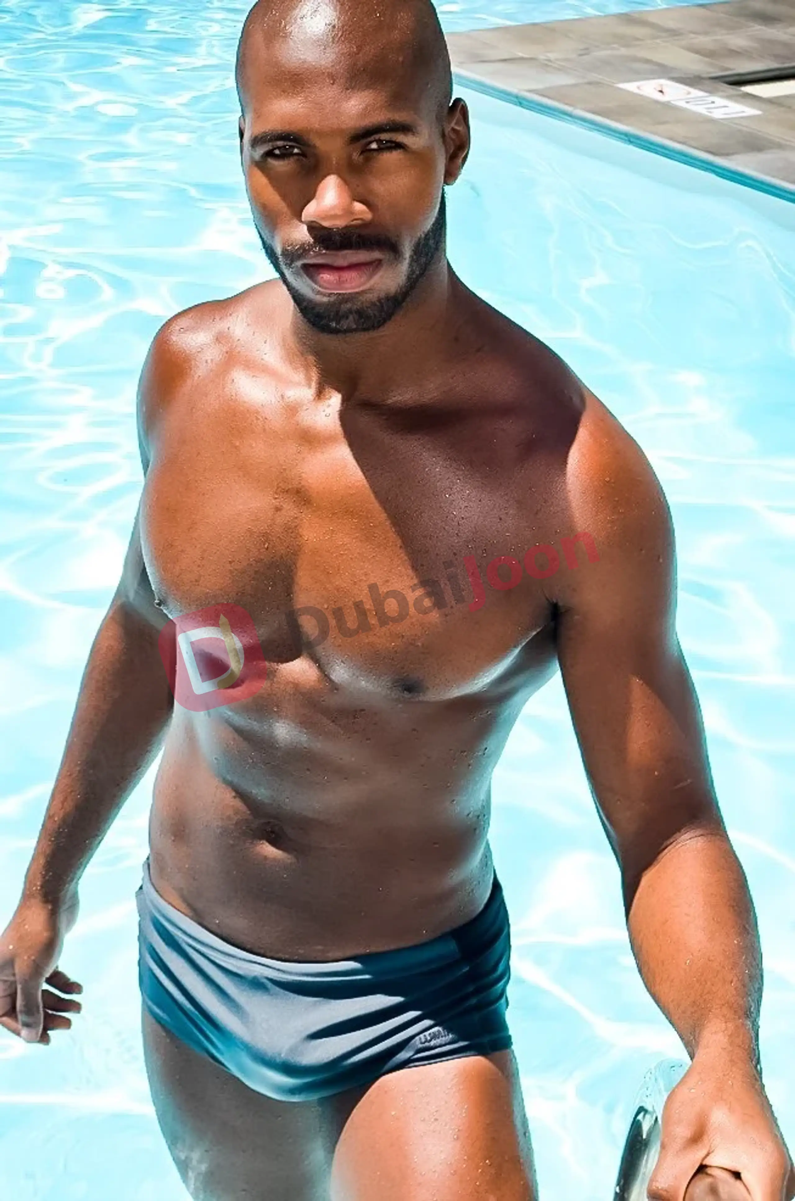 Profile of NATHANFORD in Dubai, photograph 1