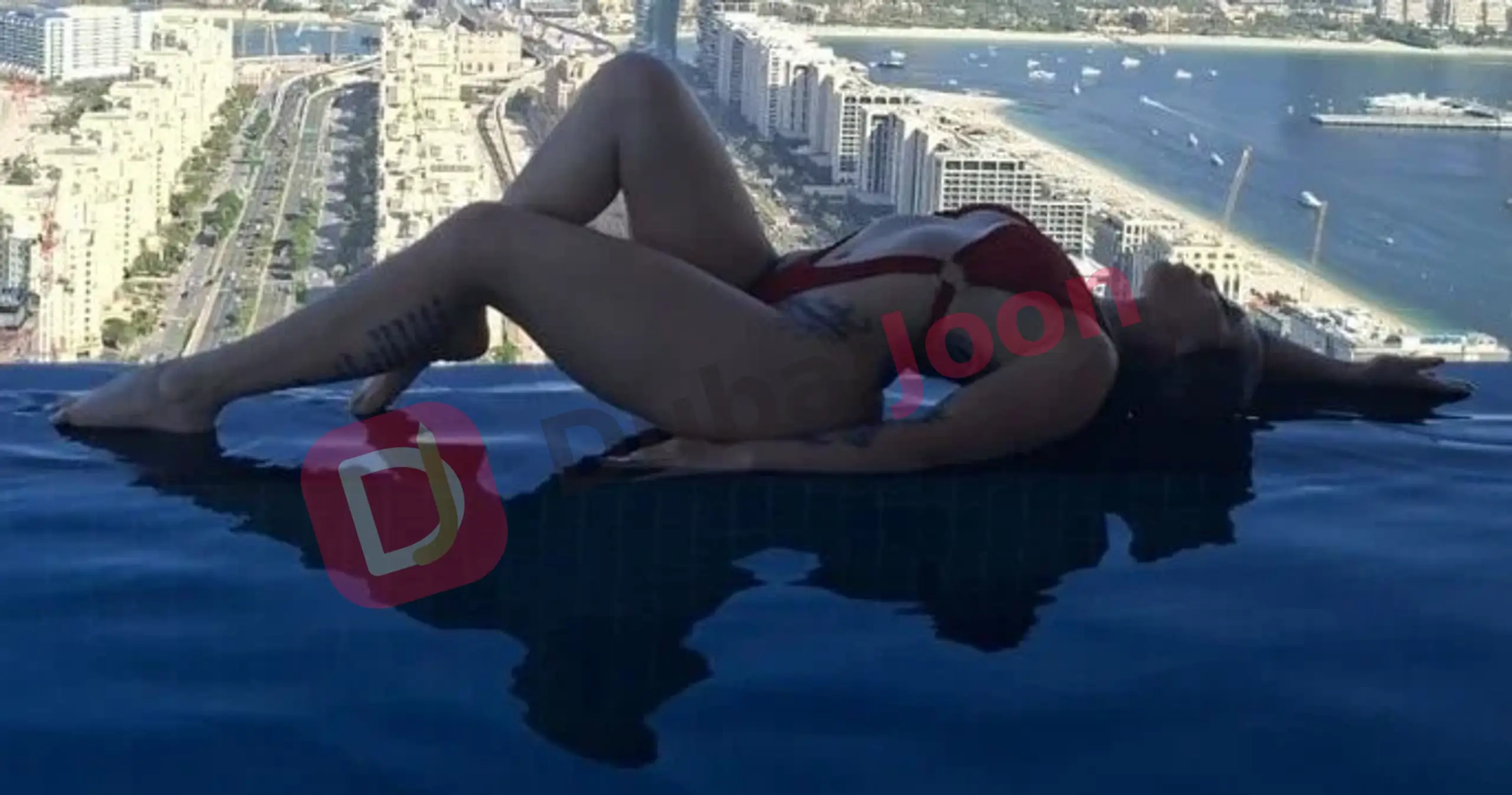 Profile of Mariana in Dubai, photograph 1