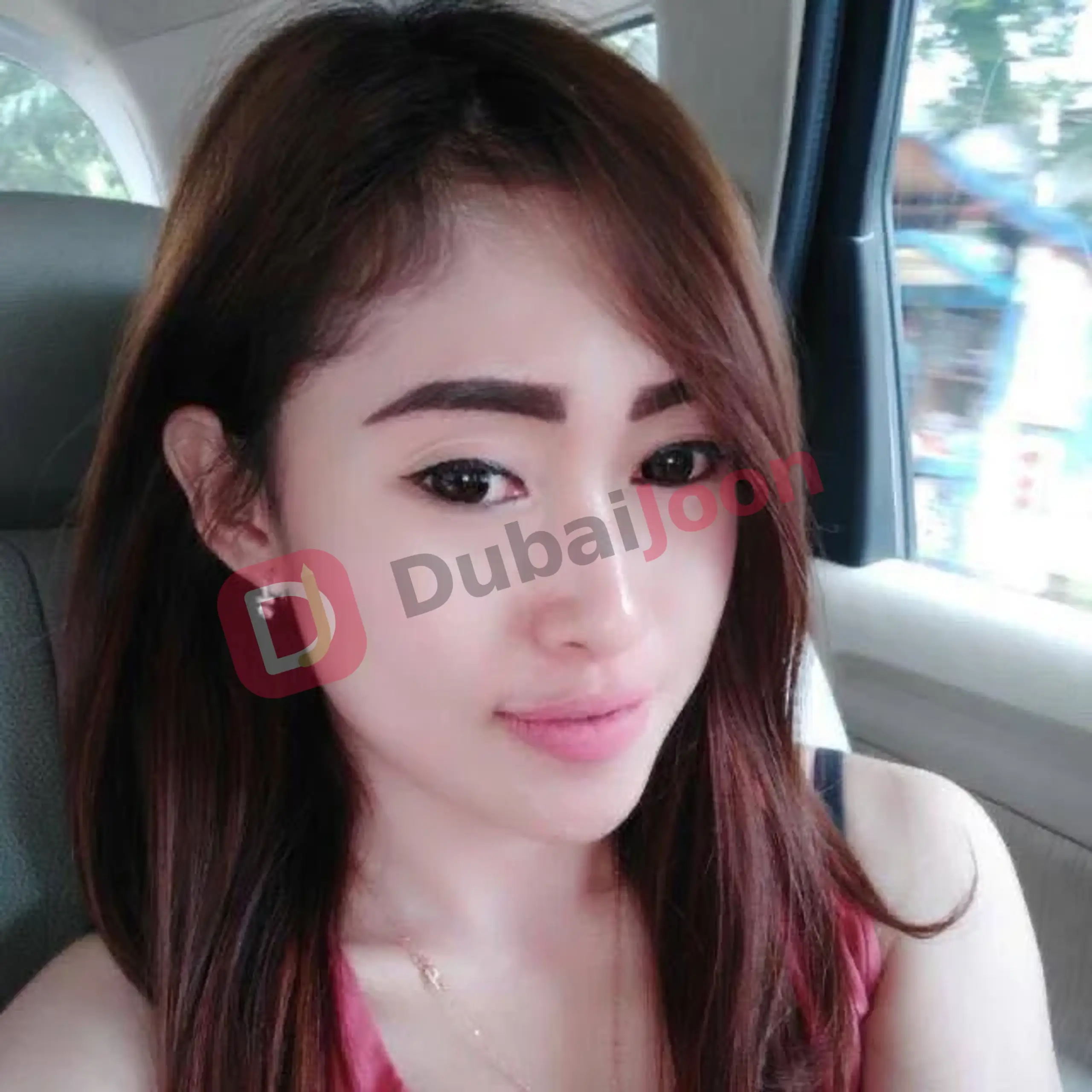Profile of Jessica Babe Real in Dubai, photograph 1