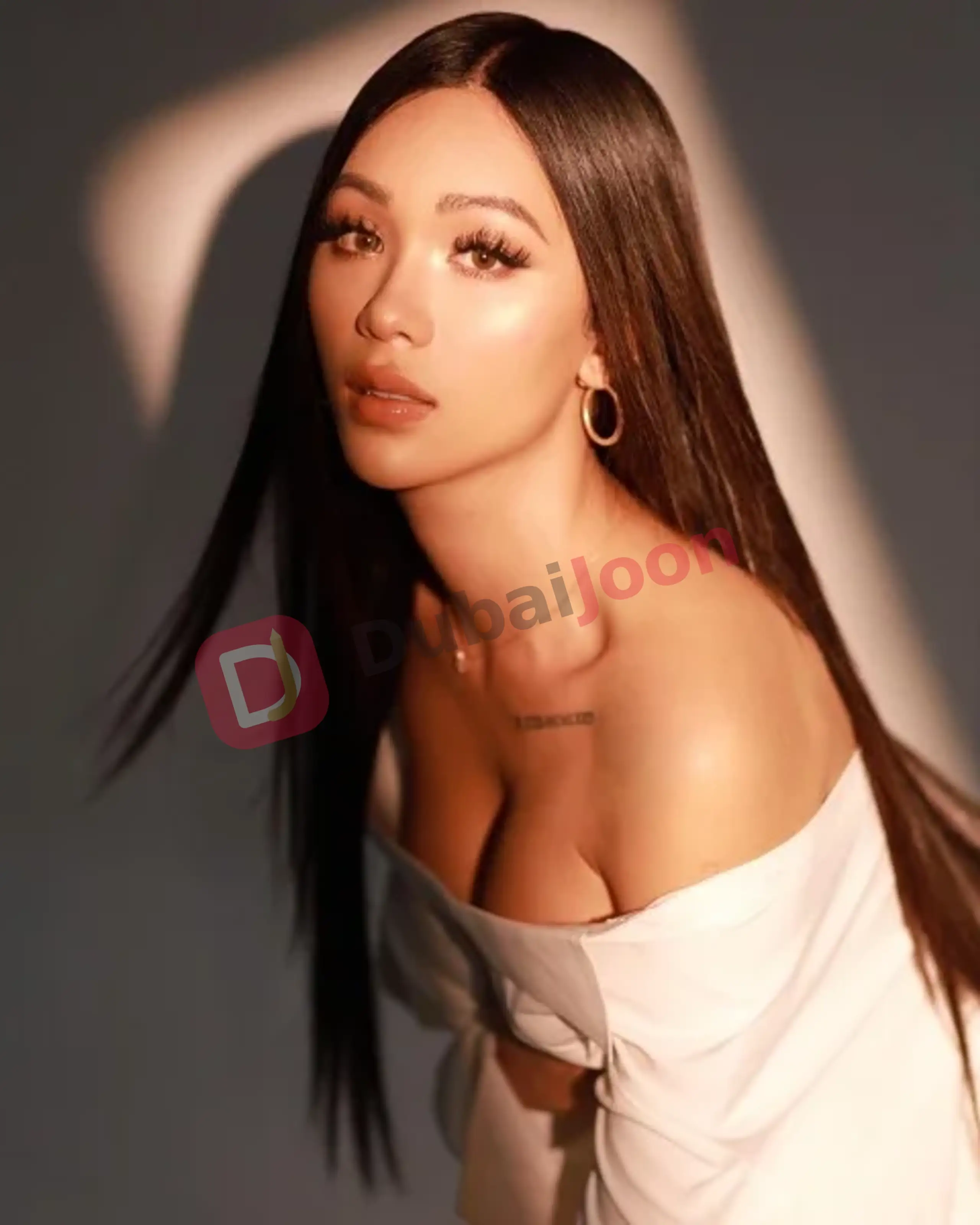 Profile of QUEENEMI in Dubai, photograph 1