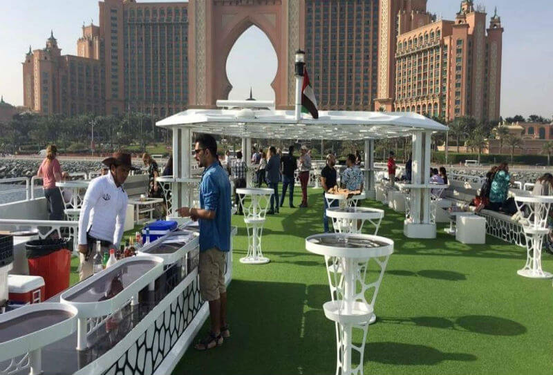 کشتی لوتوس دبی